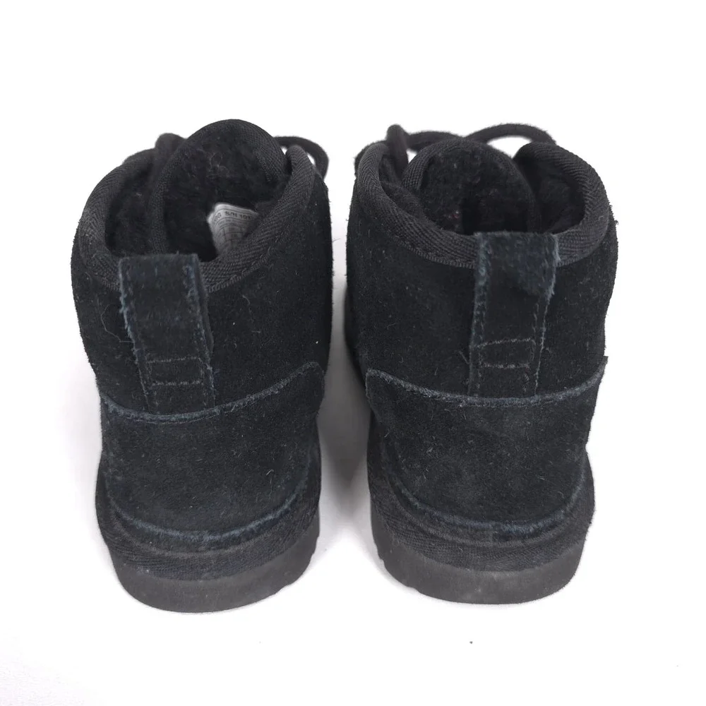 UGG Neumal Black Suede Chukka Boots Unisex Kids Size 1 Youth Lace‎ Up